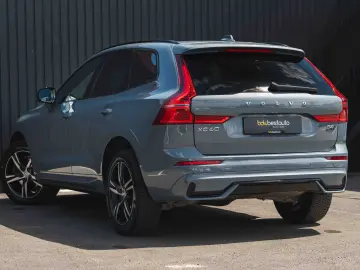 Volvo XC 60 B4 MHEV AWD R-Design
