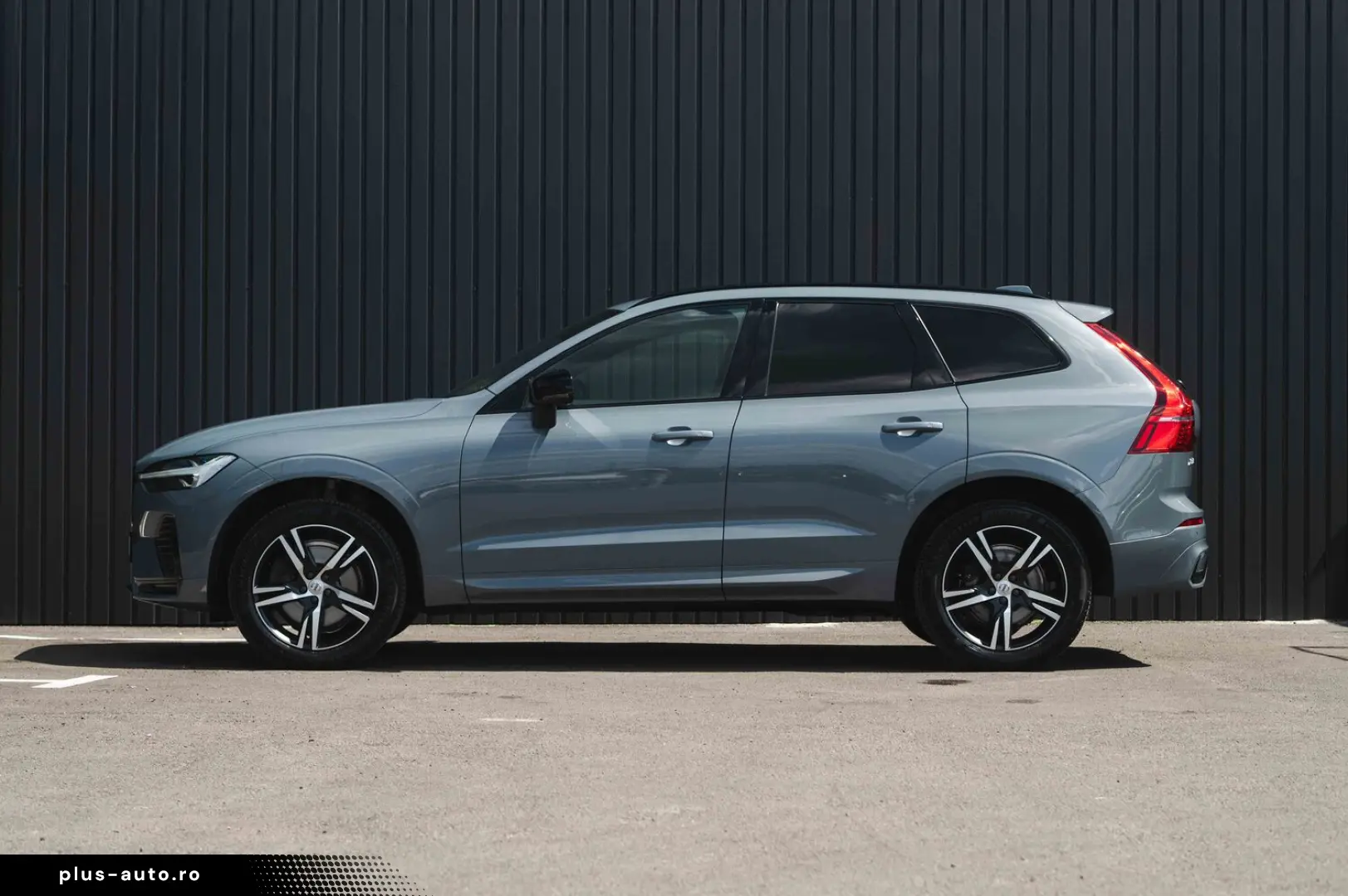 Volvo XC 60 B4 MHEV AWD R-Design
