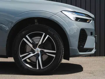 Volvo XC 60 B4 MHEV AWD R-Design