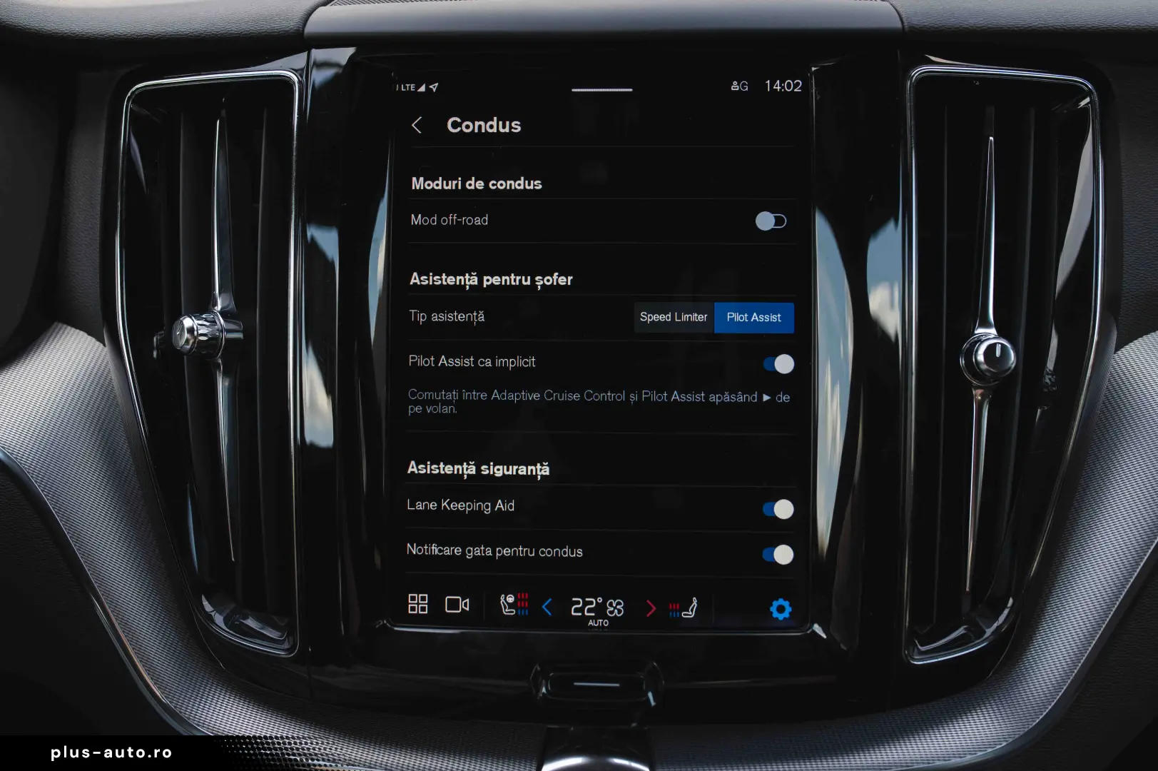 Volvo XC 60 B4 MHEV AWD R-Design