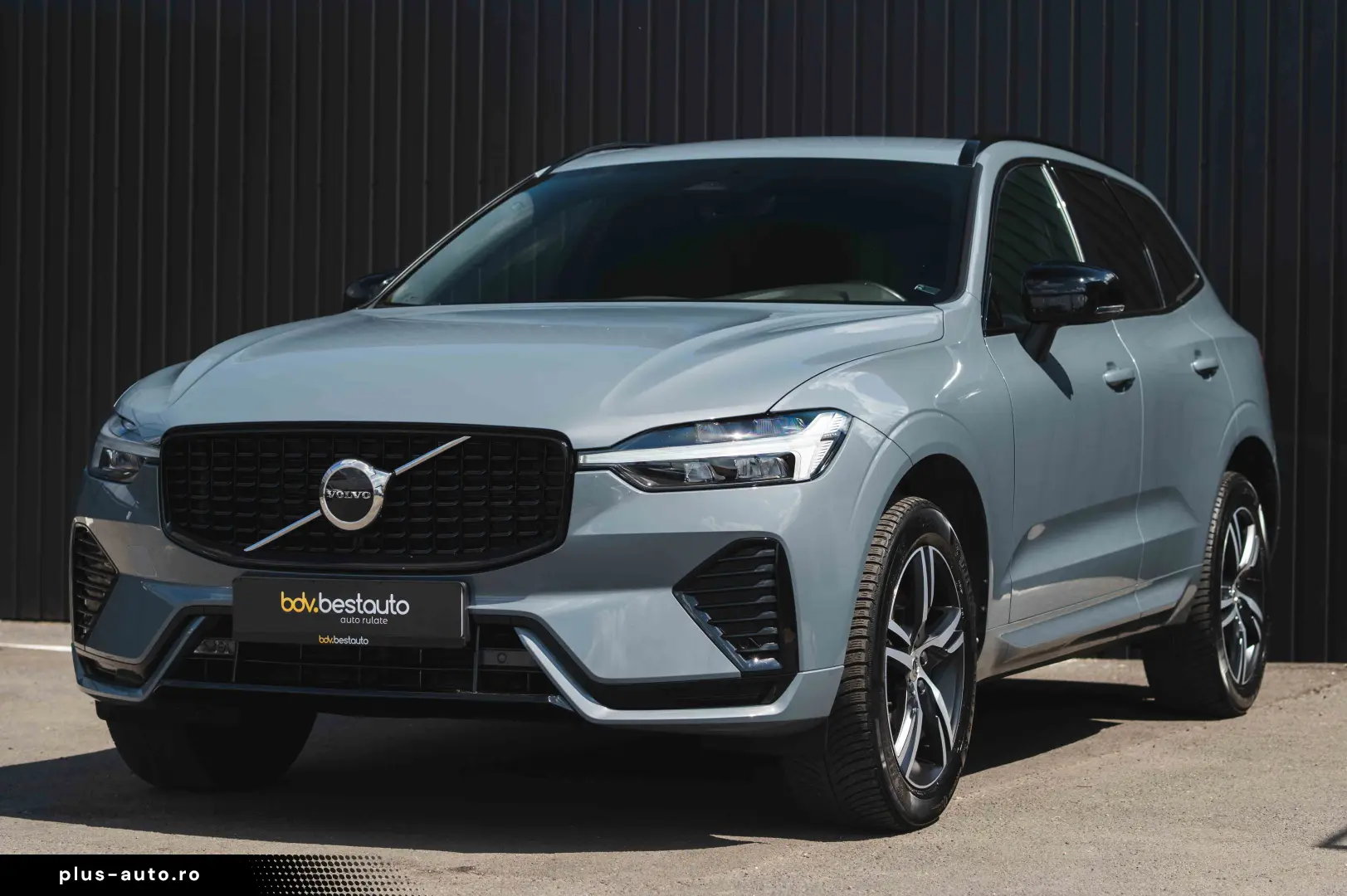 Volvo XC 60 B4 MHEV AWD R-Design