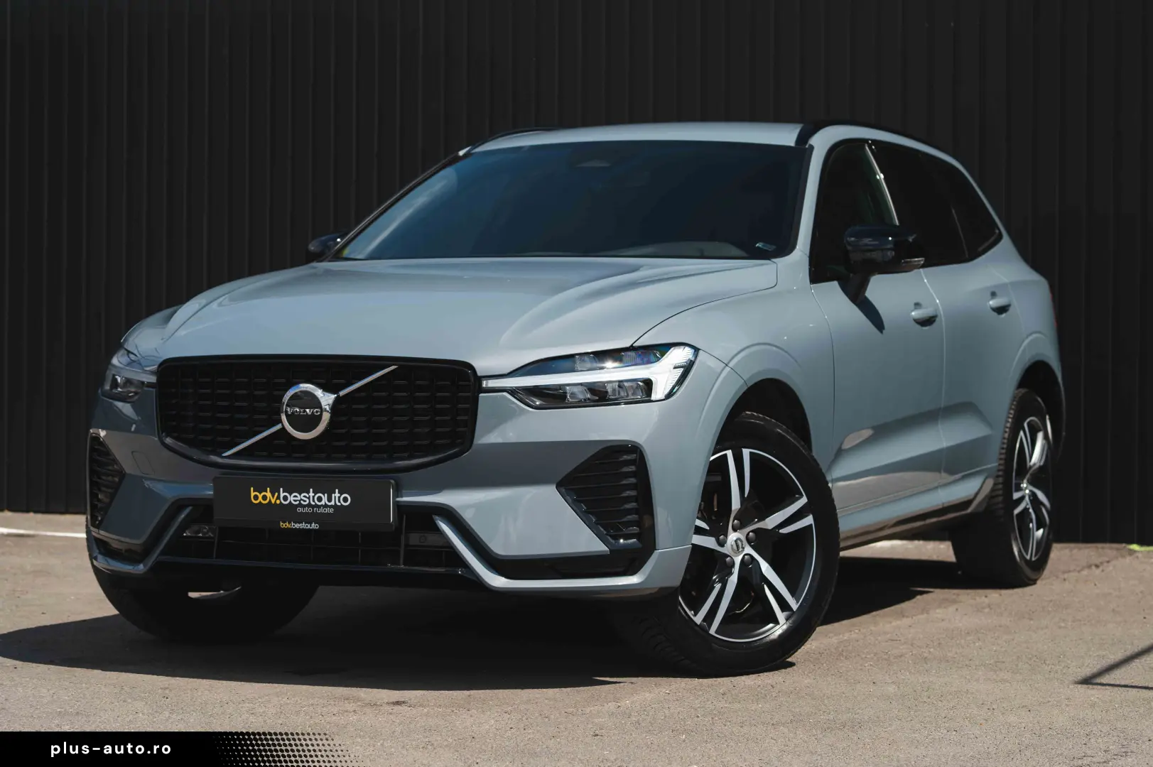 Volvo XC 60 B4 MHEV AWD R-Design