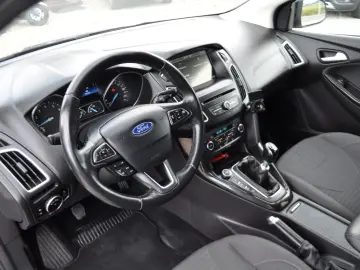 Ford Focus Titanium 1.0i -benzin (2015)