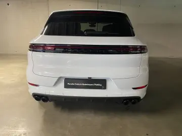 PORSCHE Cayenne E-Hybrid   Luftfederung   BOSE   22-Zoll