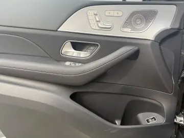 MERCEDES-BENZ GLE 450 4M AMG Pano AHK 21 Zoll Airmat…