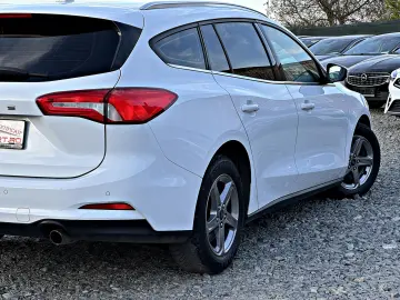 FORD Focus EcoBlue Cool&Connect