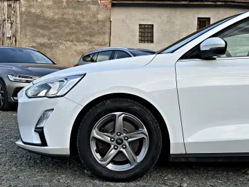 FORD Focus EcoBlue Cool&Connect