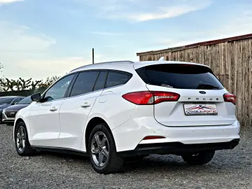 FORD Focus EcoBlue Cool&Connect