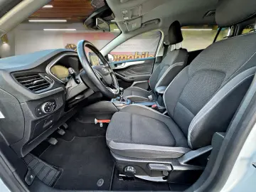 FORD Focus EcoBlue Cool&Connect