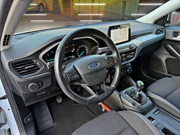 FORD Focus EcoBlue Cool&Connect