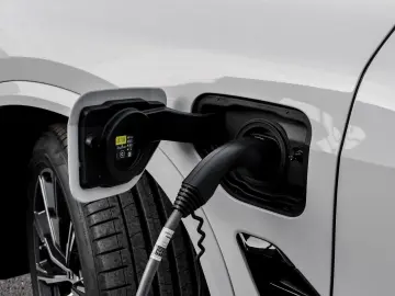 BMW X5 xDrive50e M SPORT H K HuD AHK DA 360  PANO