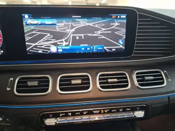 MERCEDES-BENZ GLE 450 4M AMG Pano AHK Night Burmester Memory