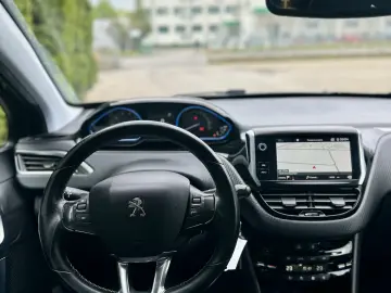 Peugeot 2008 93.000km Inmatriculata Istoric Rate Garantie
