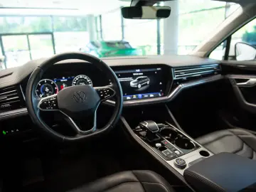 Volkswagen Touareg 3.0 V6 TDI 4MOTION