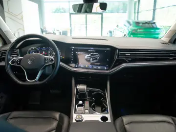 Volkswagen Touareg 3.0 V6 TDI 4MOTION