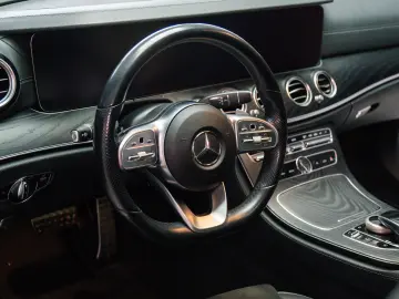 MERCEDES-BENZ E 300 AMG LINE  BURMESTER TRAPA