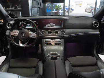 MERCEDES-BENZ E 300 AMG LINE  BURMESTER TRAPA