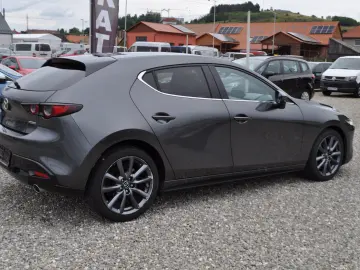 Mazda 3 Skyactiv 1.8D (2021)