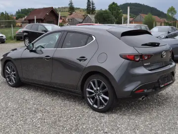 Mazda 3 Skyactiv 1.8D (2021)