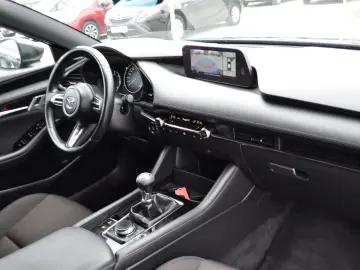 Mazda 3 Skyactiv 1.8D (2021)