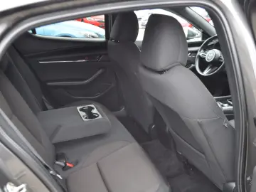 Mazda 3 Skyactiv 1.8D (2021)