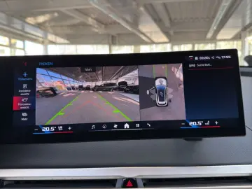 BMW iX M60 ELEKTRO LASER NAVI HUD PANO 360  22  AHK