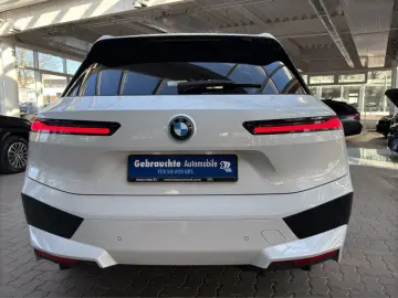 BMW iX M60 ELEKTRO LASER NAVI HUD PANO 360  22  AHK