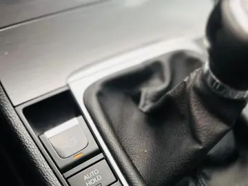 VOLKSWAGEN PASSAT B7   FAB 03.2011  2.0 DIESEL 140CP