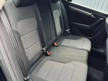 VOLKSWAGEN PASSAT B7   FAB 03.2011  2.0 DIESEL 140CP