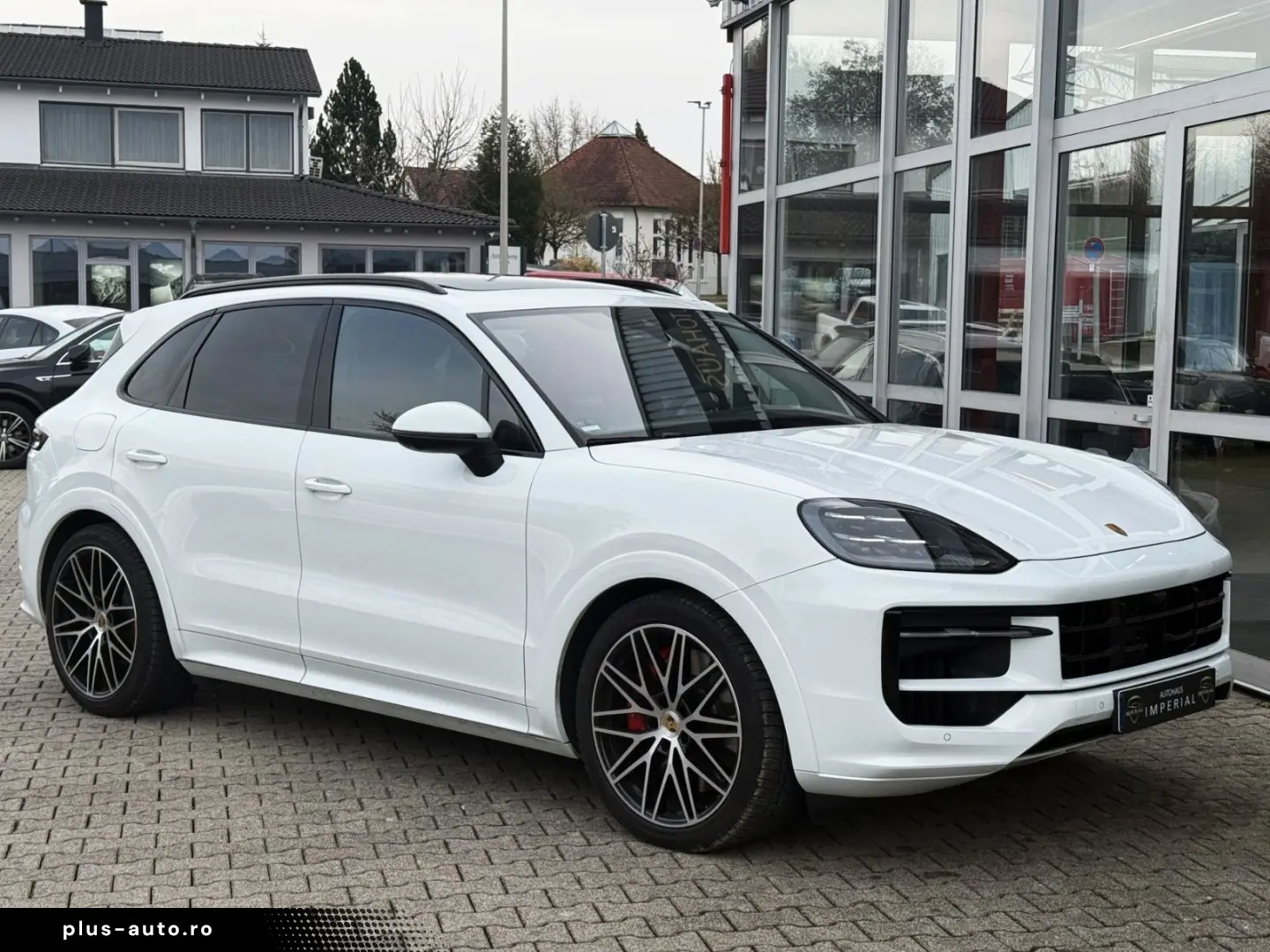 PORSCHE Cayenne S PANO STNDH LUFTF HUD 360 ACC MATRIX 21