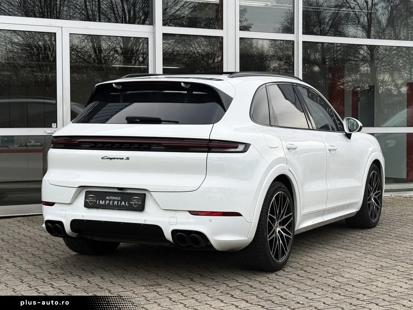 PORSCHE Cayenne S PANO STNDH LUFTF HUD 360 ACC MATRIX 21