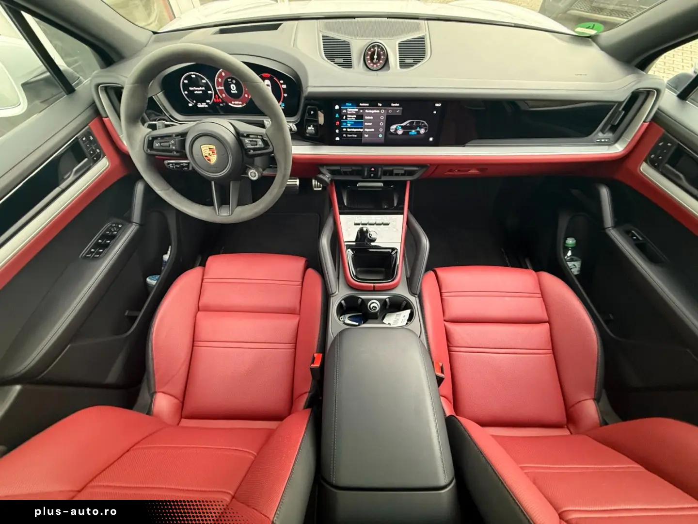 PORSCHE Cayenne S PANO STNDH LUFTF HUD 360 ACC MATRIX 21