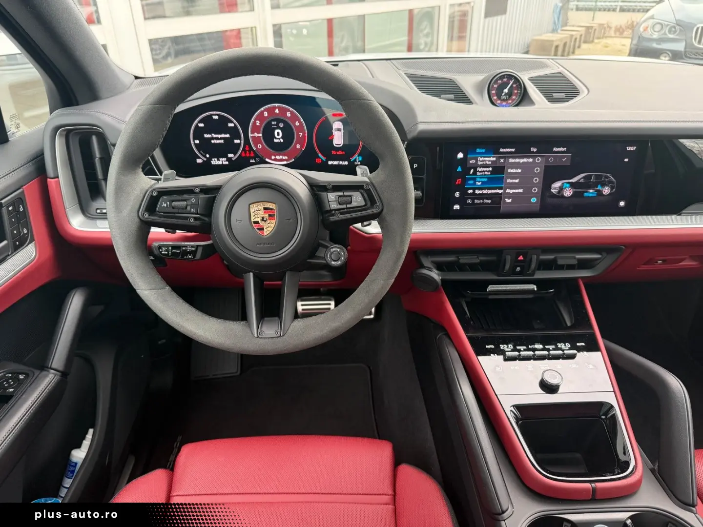 PORSCHE Cayenne S PANO STNDH LUFTF HUD 360 ACC MATRIX 21