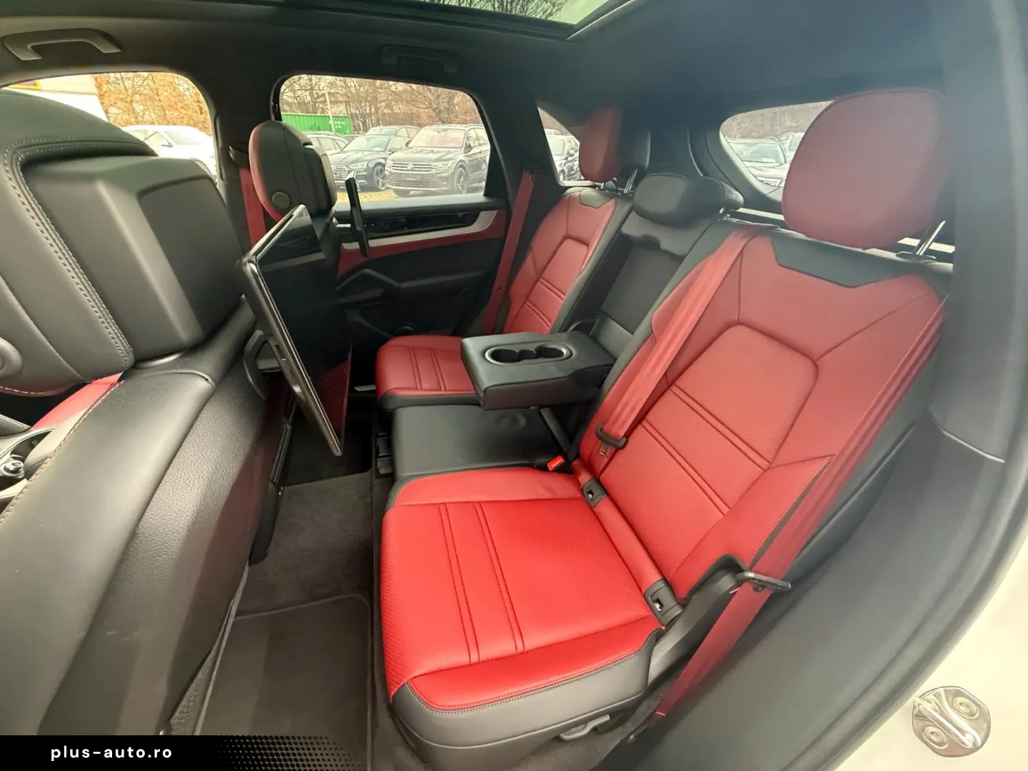 PORSCHE Cayenne S PANO STNDH LUFTF HUD 360 ACC MATRIX 21