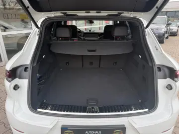 PORSCHE Cayenne S PANO STNDH LUFTF HUD 360 ACC MATRIX 21