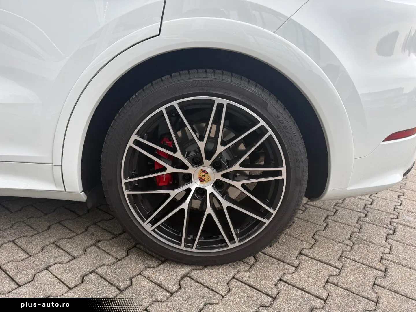 PORSCHE Cayenne S PANO STNDH LUFTF HUD 360 ACC MATRIX 21