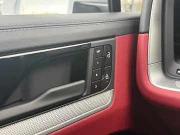 PORSCHE Cayenne S PANO STNDH LUFTF HUD 360 ACC MATRIX 21