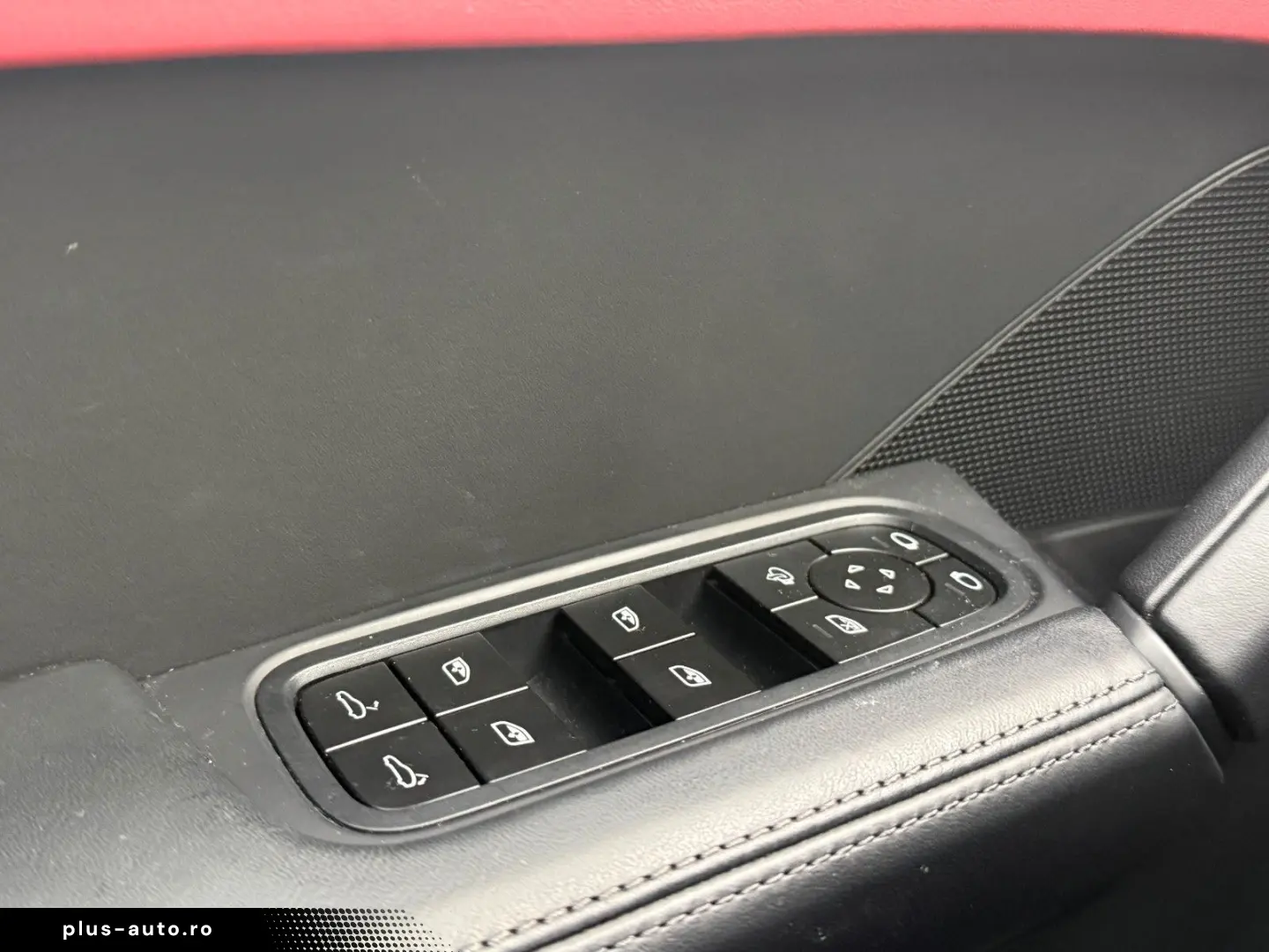 PORSCHE Cayenne S PANO STNDH LUFTF HUD 360 ACC MATRIX 21