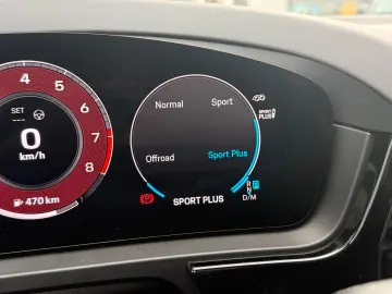 PORSCHE Cayenne S PANO STNDH LUFTF HUD 360 ACC MATRIX 21