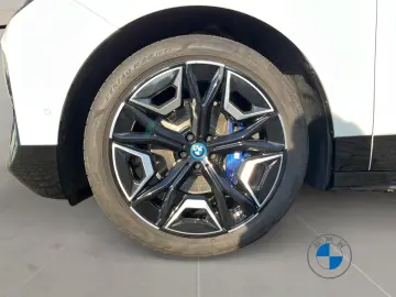 BMW iX M60 Pano