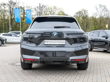 BMW iX M60 M Sport HUD PANO ACC AHK 360 KAM RFK LED