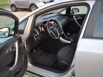 Opel Astra 1.7 Cdti (2011)