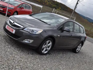 Opel Astra J 1.4i -Turbo (2011)