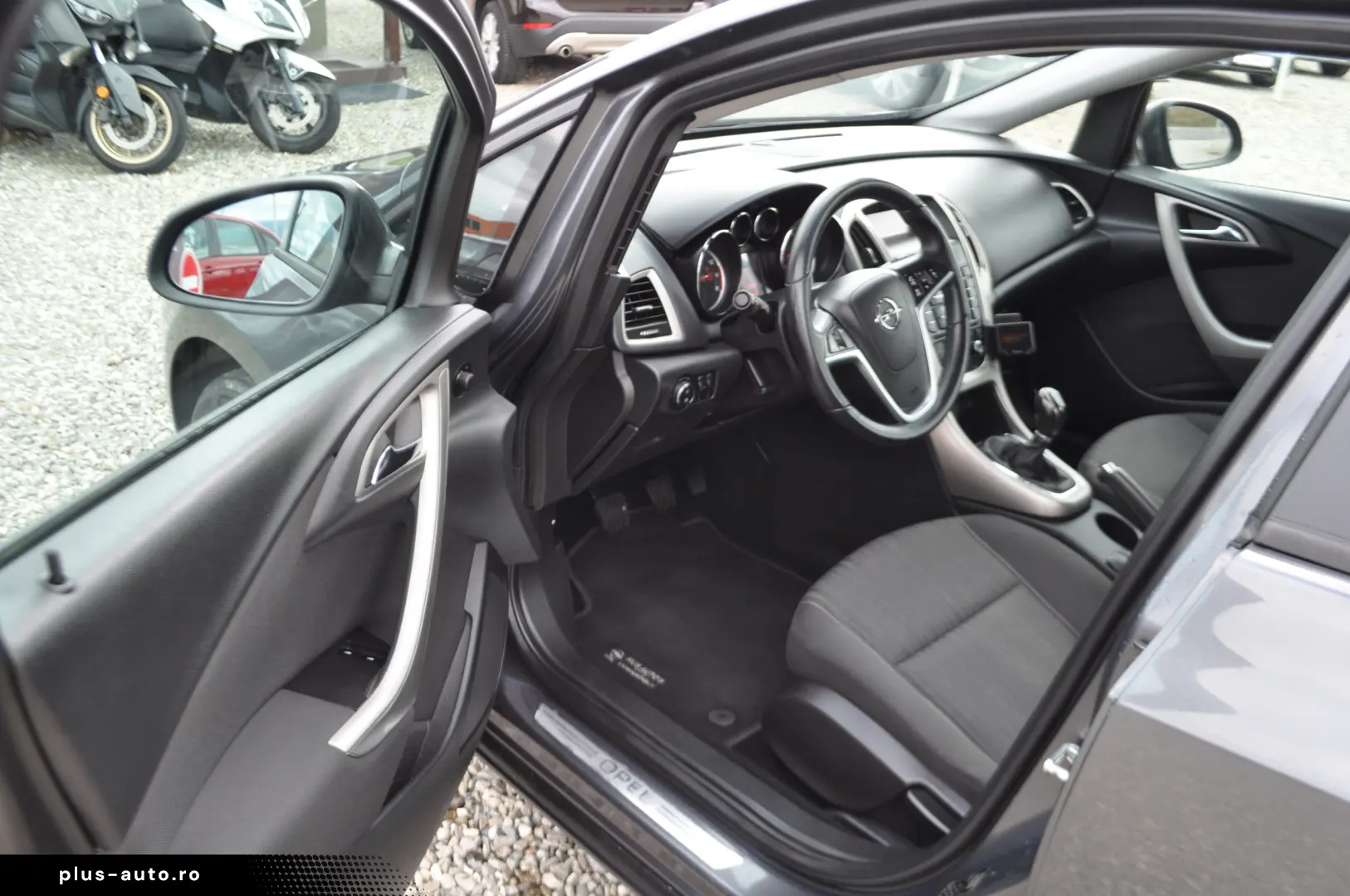 Opel Astra J 1.4i -Turbo (2011)