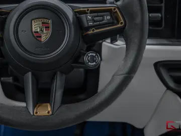 PORSCHE Cayenne E-Hyb Coupé 2025 Twotone 21  Neodyme HD