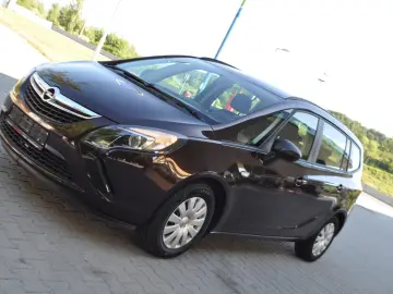 Opel Zafira 1.4i -benzin (2013 11)