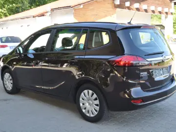 Opel Zafira 1.4i -benzin (2013 11)