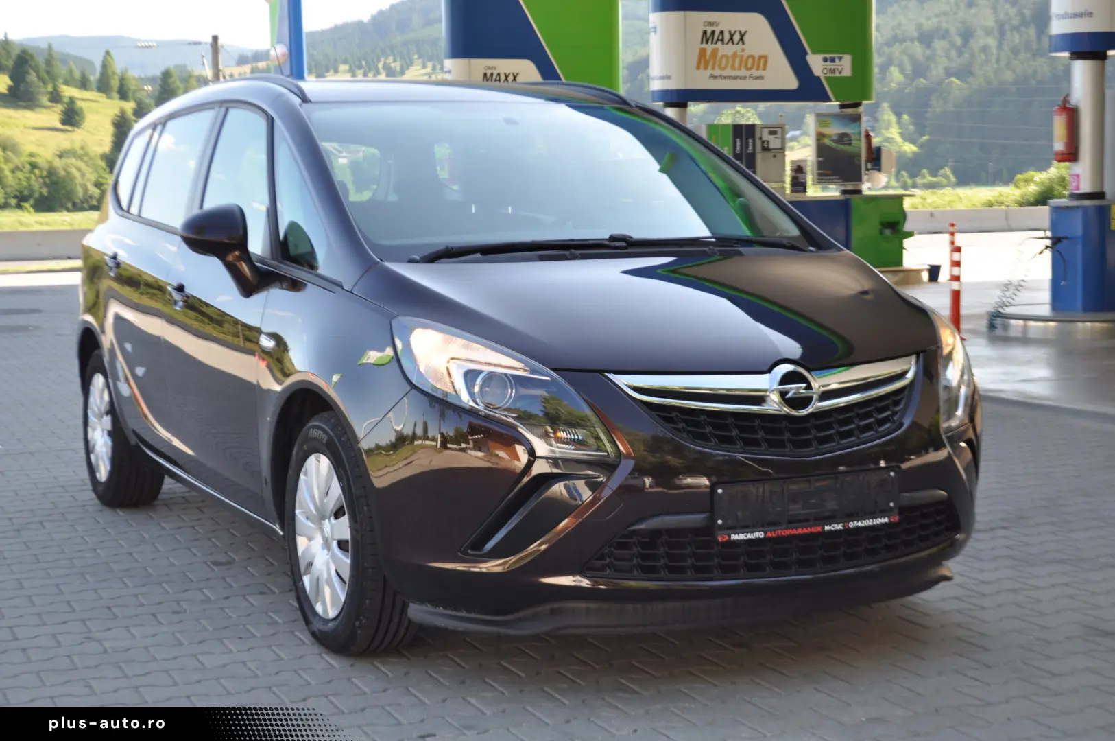 Opel Zafira 1.4i -benzin (2013 11)