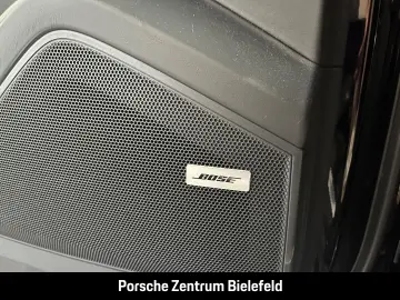 PORSCHE Cayenne BOSE LED-Matrix Panoramadach Luftfederun