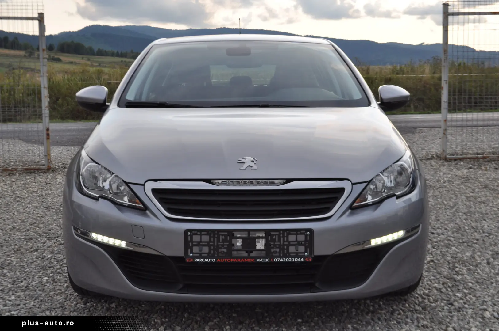 Peugeot 308 1.2i -benzin (2015)